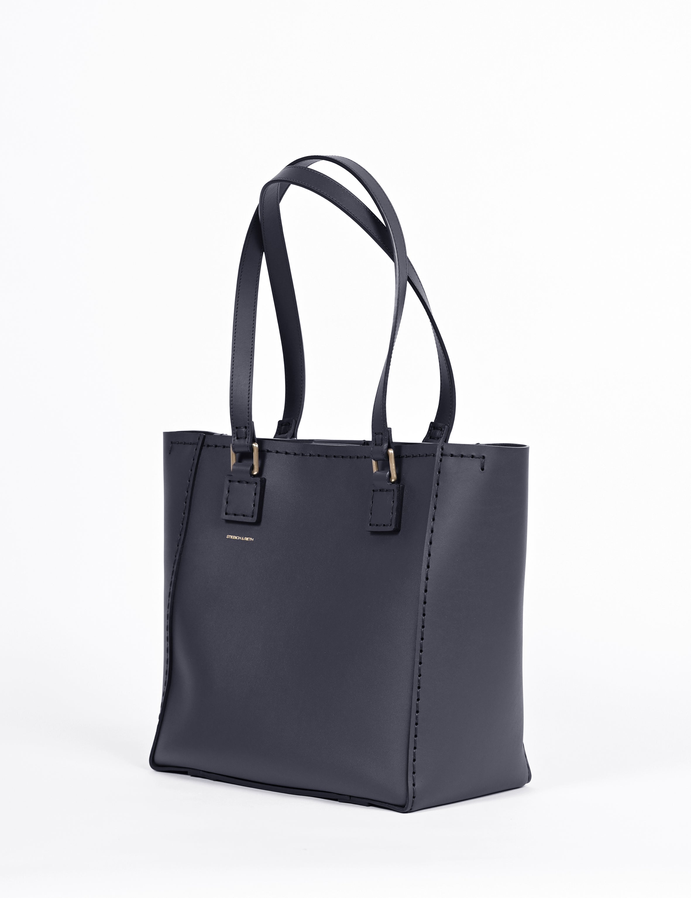 Großer Shopper mit Handnähten aus dunkelblauem Rimdleder.