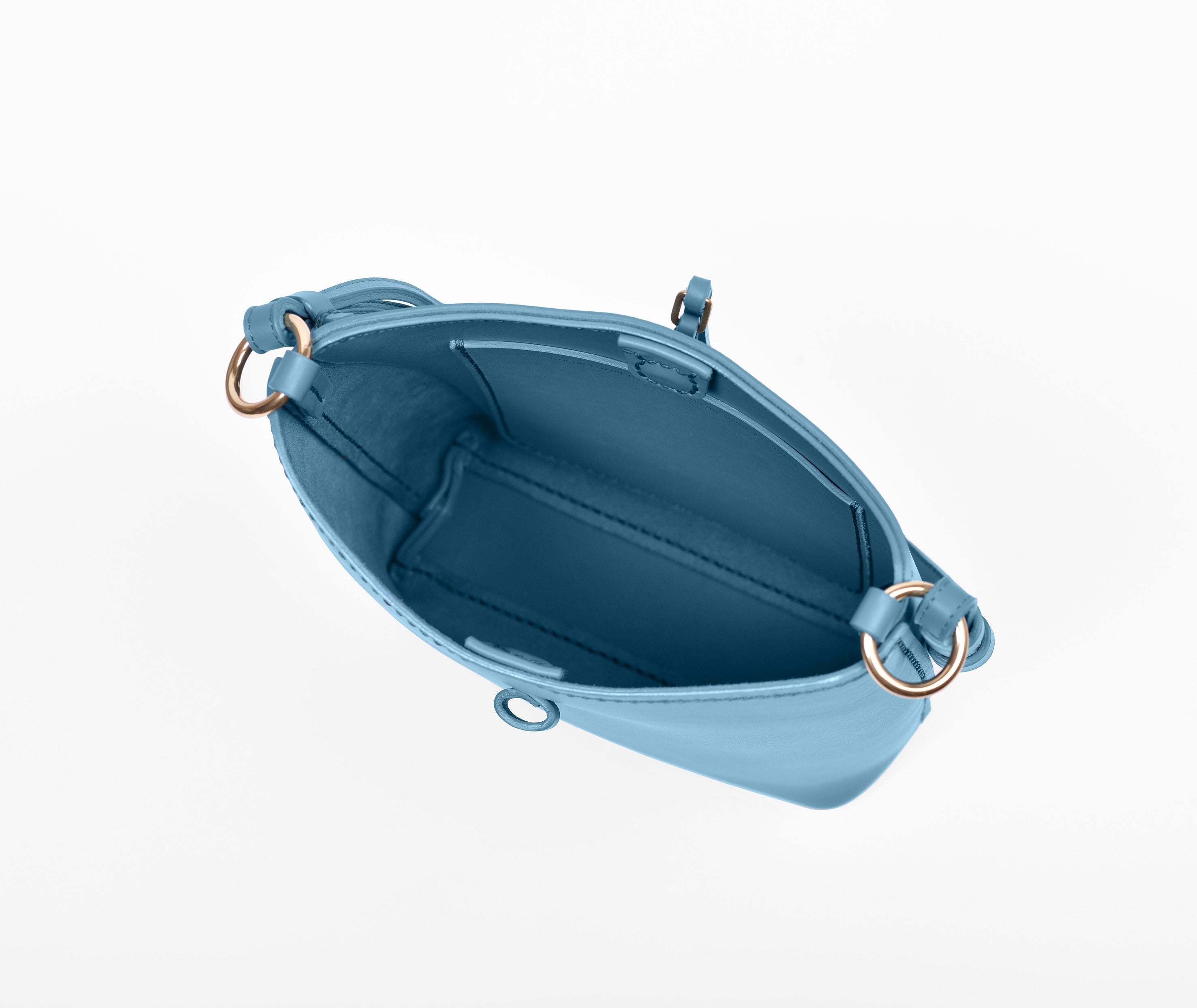 Kleine handgenähte Beuteltasche aus blauem Rindleder.
