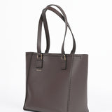 Großer Shopper mit Handnähten aus braunem Leder.