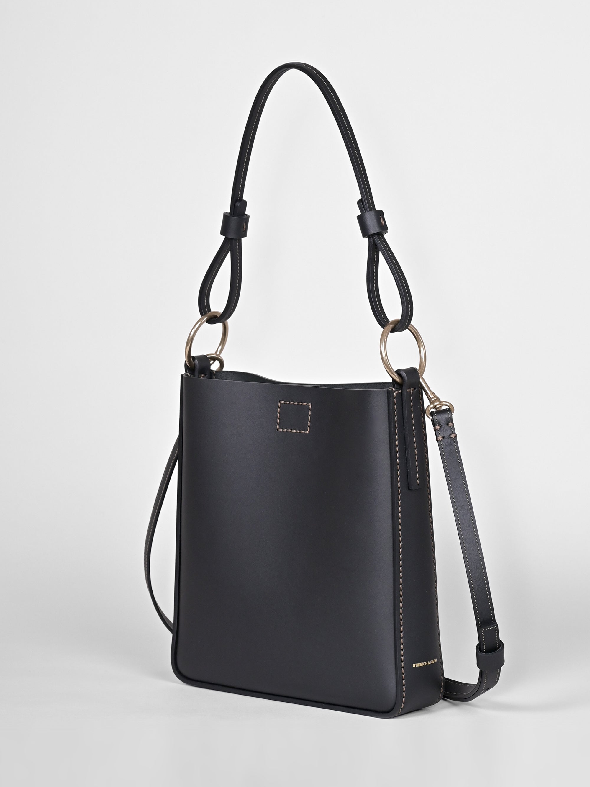 Handtasche EASY – vollnarbiges Rindsleder – schwarz